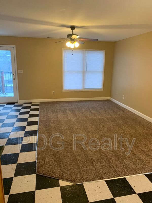 Foto del edificio - 1135 S 2nd St