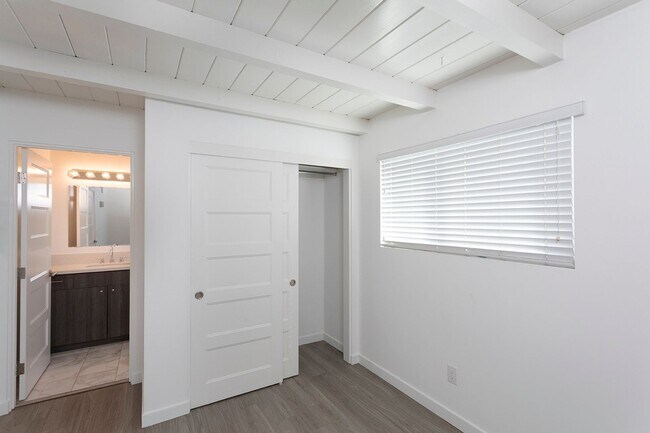 Foto del edificio - Modern Ocean Beach 1 Bed/1 Bath Apartment ...