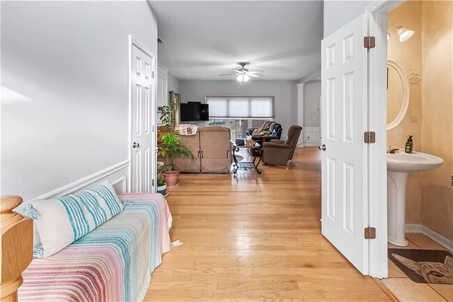 Building Photo - 115 Quarrington Ct