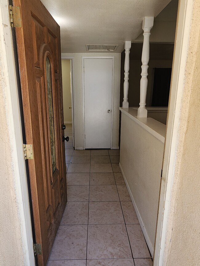 Foto del edificio - 1545 Lassen St