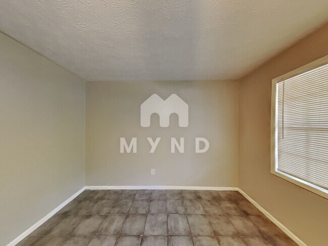 Building Photo - 5409 Pine Valley Dr