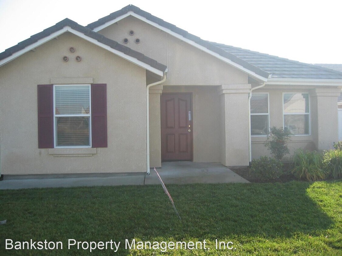 Foto principal - 2 br, 2 bath House - 1971 E. Academy