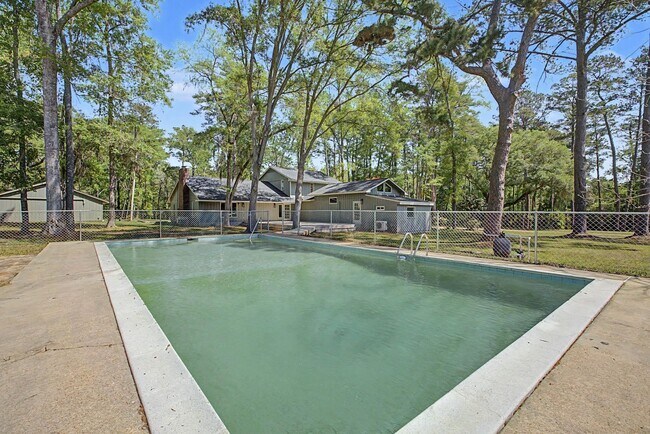 Building Photo - 3308 Gallant Fox Trail