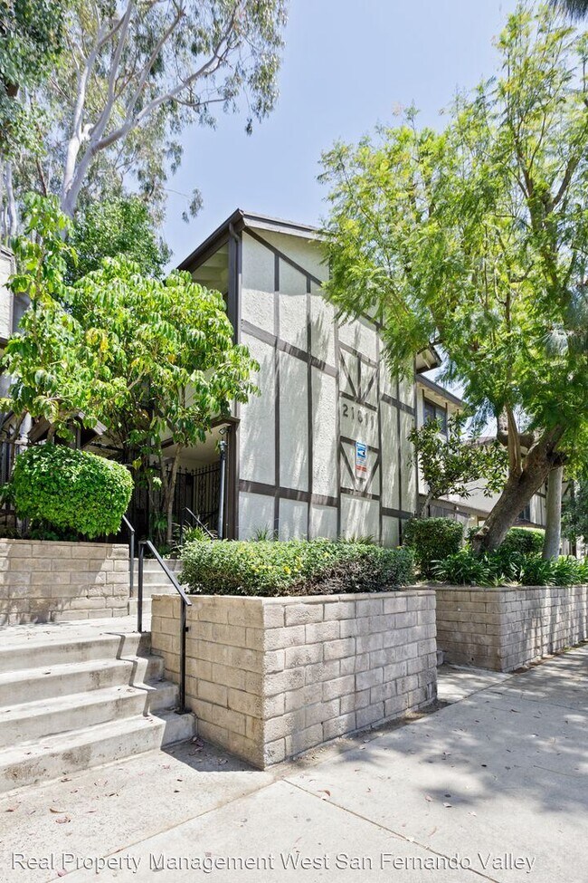 Foto del edificio - 2 br, 2 bath House - 21811 Saticoy St  #16