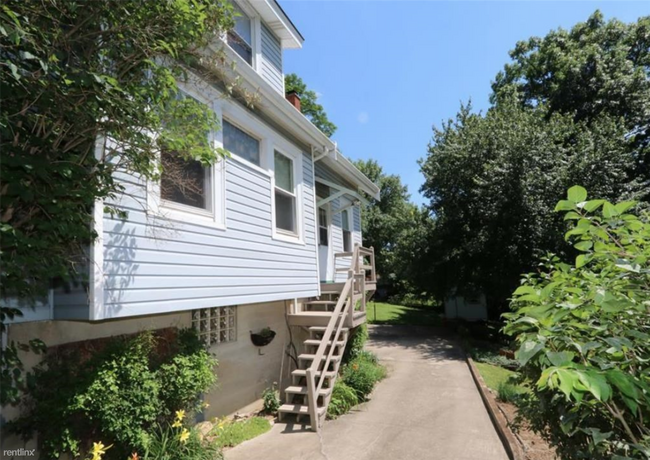 Foto del edificio - 1 br, 1 bath Duplex - 4491 Foley Road Upper