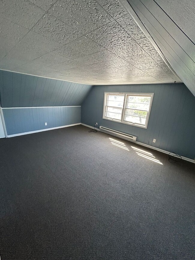 Building Photo - 802-806 Cedar