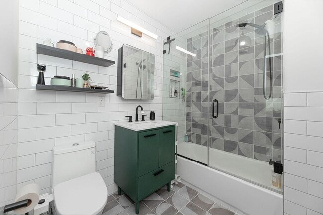 Foto del edificio - 717 24th St