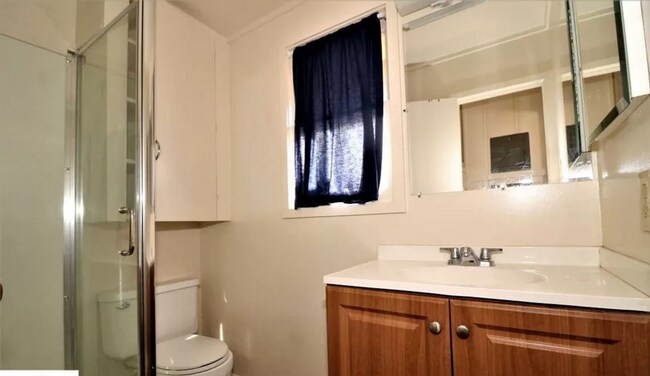 Foto del edificio - 1220 Rose Ave.