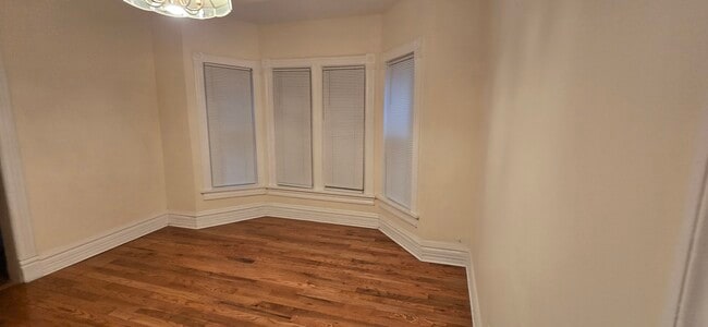 Building Photo - 6323 S Saint Lawrence Ave