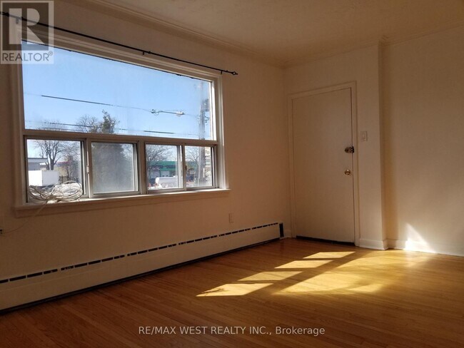 Building Photo - 2077 Kipling Ave