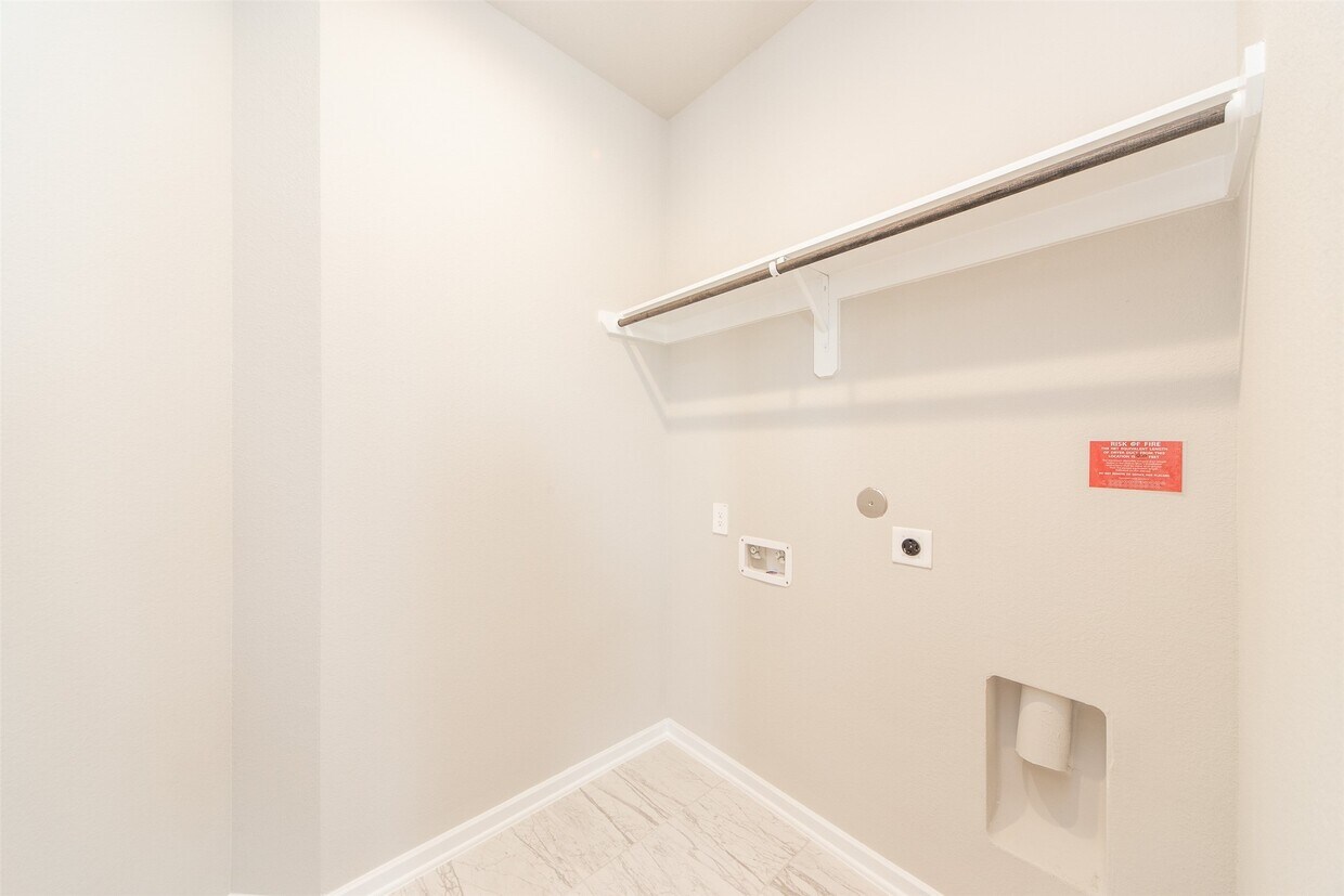 Building Photo - 2131 Wisteria Cove Dr
