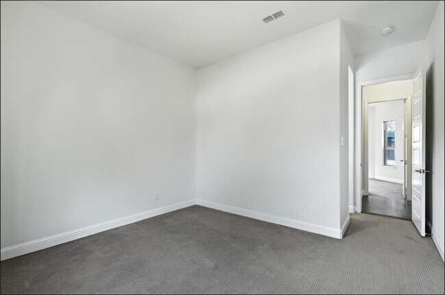 Foto del edificio - 1733 Adalina Dr