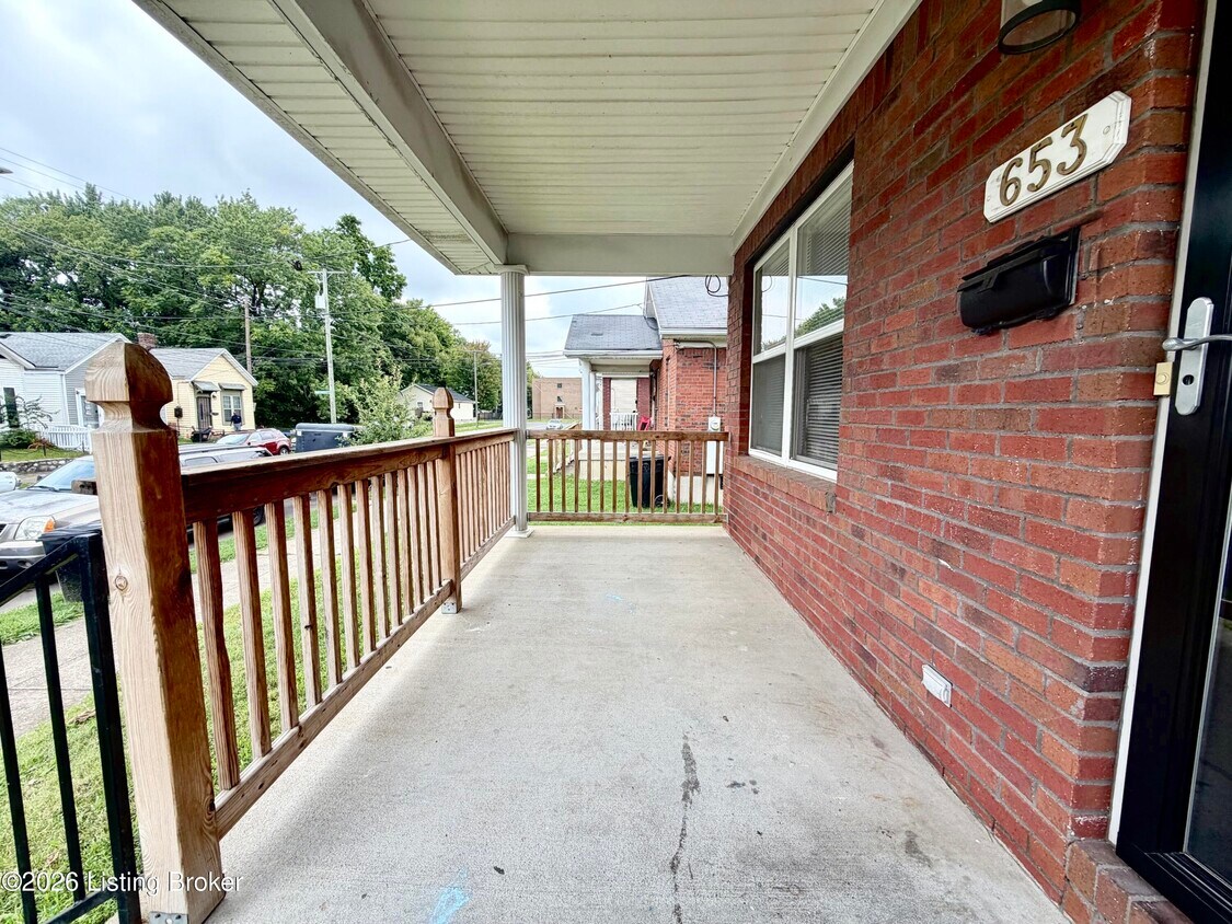 Building Photo - 653 S 23rd St