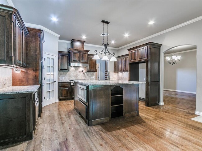 Foto del edificio - Stunning 5-bed home in Edmond's Bella Terra