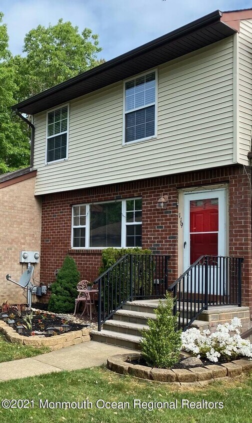 119 Camille Ct, Brick, NJ 08724 Condo for Rent in Brick, NJ