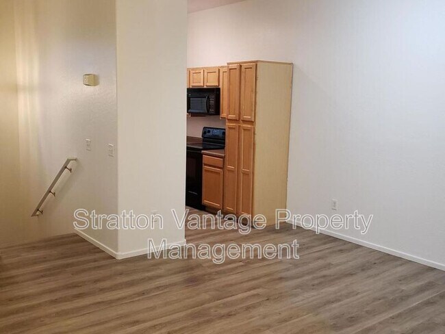 Foto del edificio - 9233 E Neville Ave