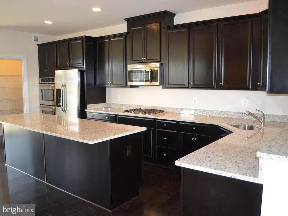 Building Photo - 9600 Parkstone Drive