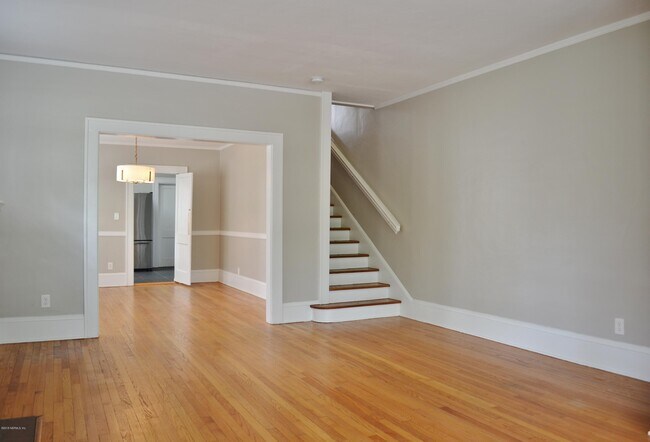 Building Photo - 3562 Pine St