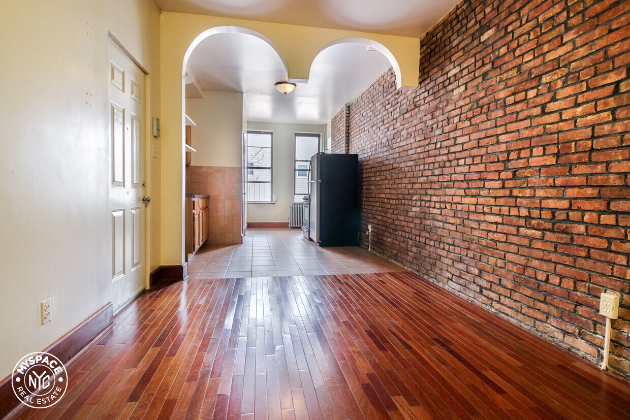 Primary Photo - 181 Knickerbocker Ave