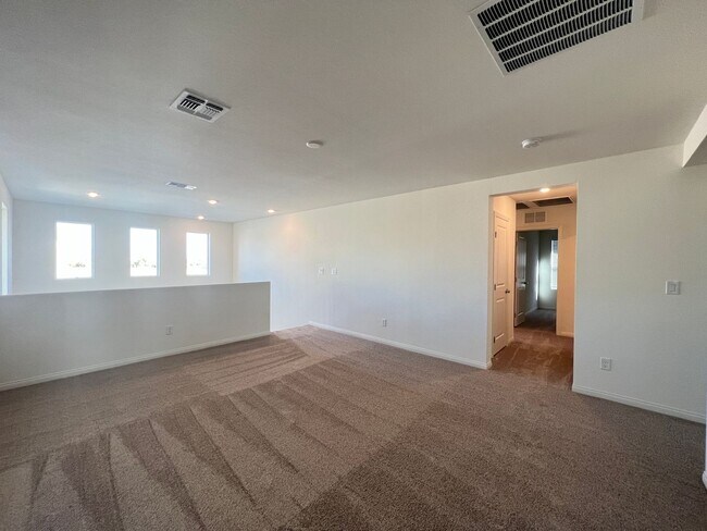 Building Photo - 7569 W Mistral Ave