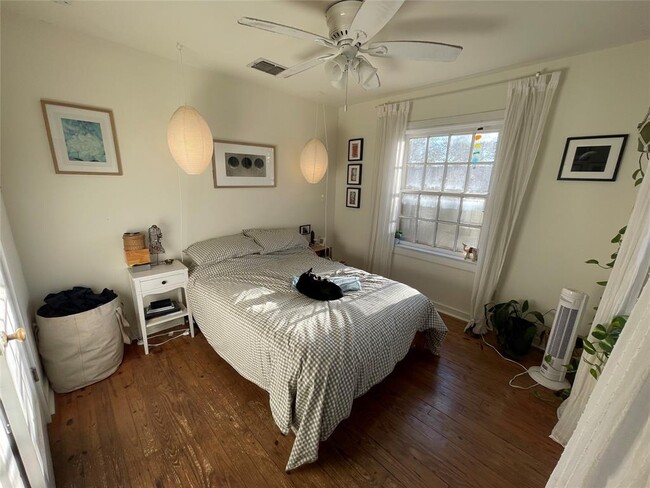 Foto del edificio - 803 W Gibson St