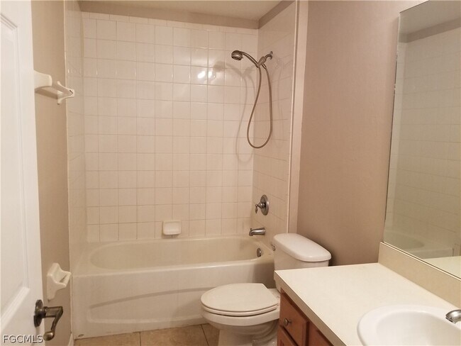 Foto del edificio - 907 Chenault St