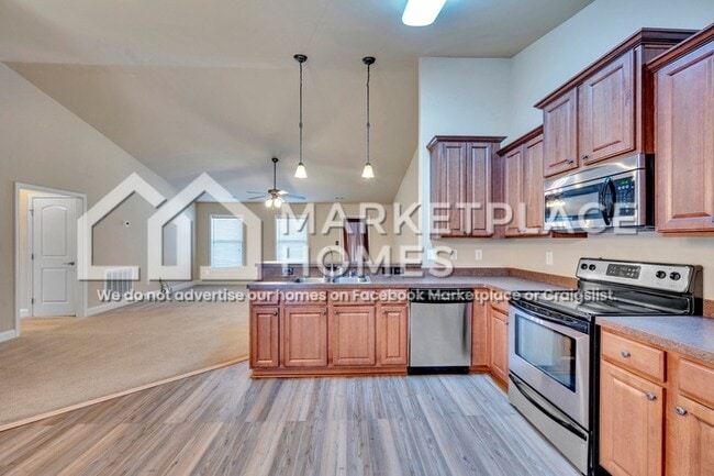 Foto del edificio - 220 Fields Pond Dr