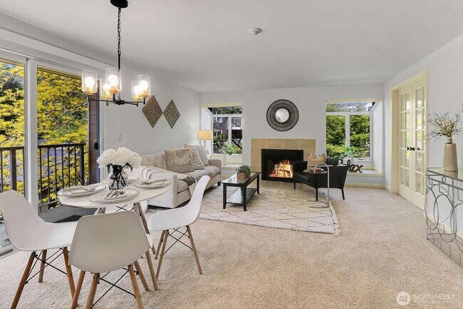Foto del edificio - 7276 W Lake Sammamish Pky NE
