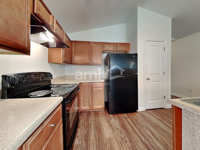 Foto del edificio - 5039 Hogan Point Ct