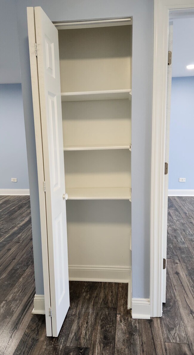 Building Photo - 231 Gregory St