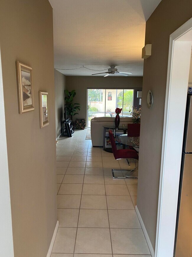 Foto del edificio - 331 SW 8th St