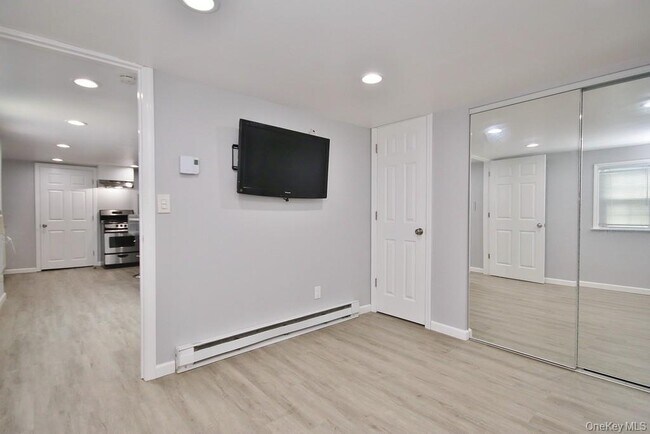 Foto del edificio - 208 Myrtle Ave