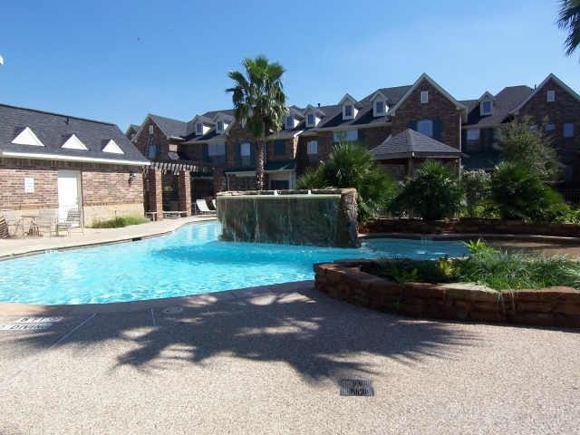 Building Photo - 506 Cypress Vista