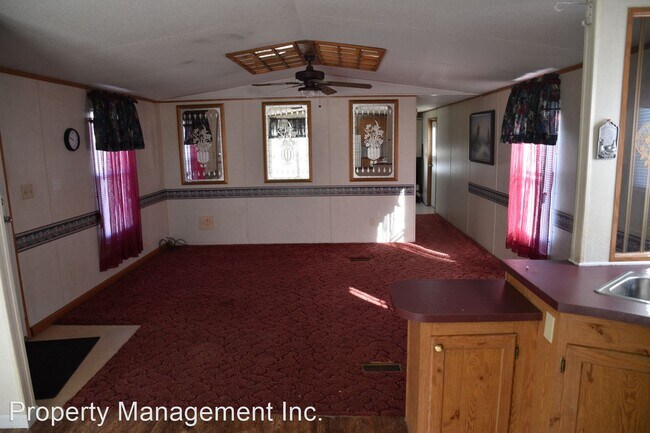 Building Photo - 2 br, 1 bath House - 3614 Page Rd #33