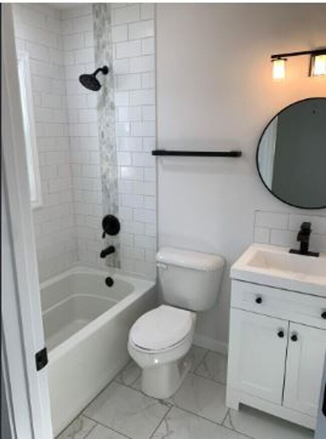 Foto del edificio - 1722 Foxborough Cir