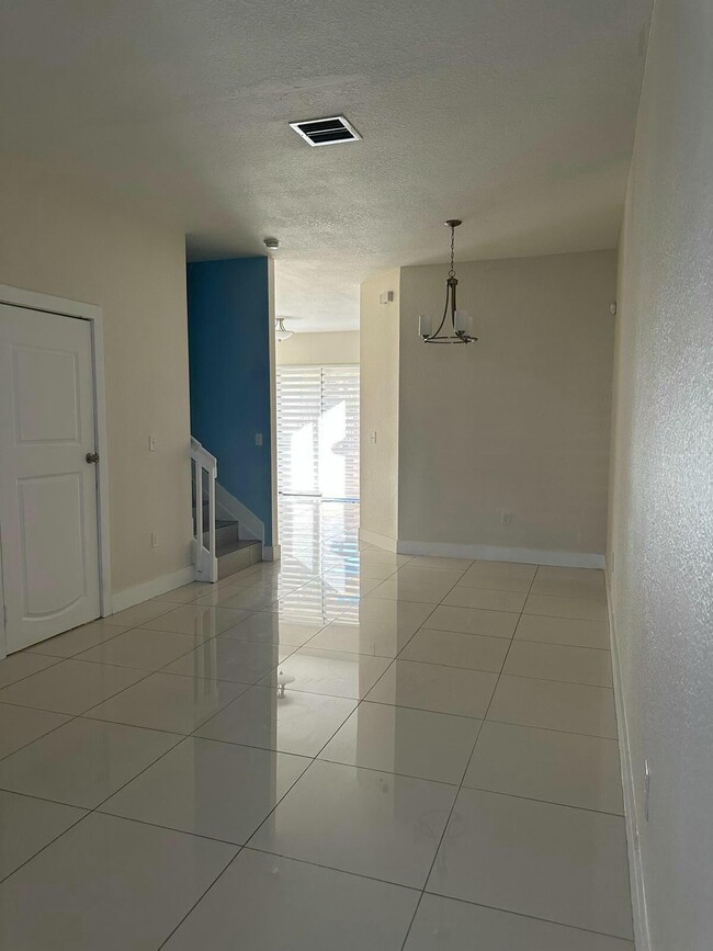 Foto del edificio - 12776 SW 131st Terrace