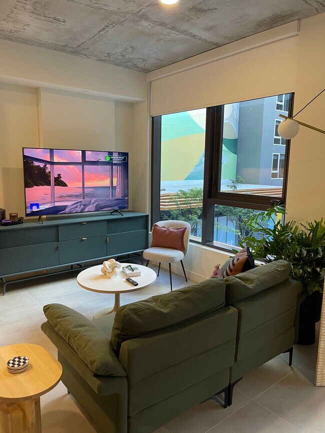 Foto del edificio - 349 NW 31st St