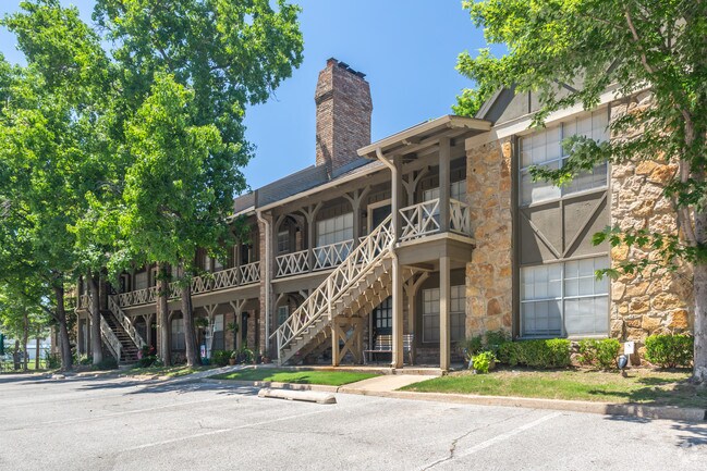 Foto del edificio - Heatherwood Apartments