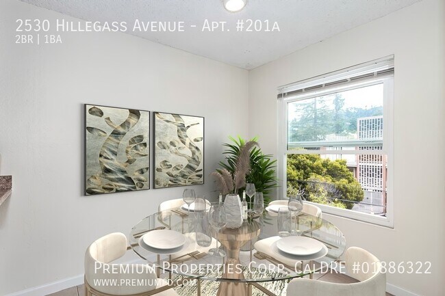 Foto del edificio - 2530 Hillegass Ave