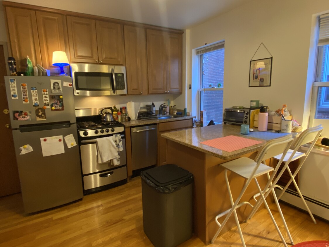 Primary Photo - 20 Hanover Ave