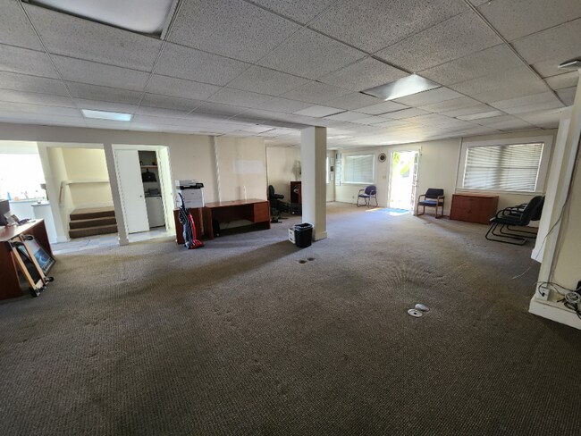 Building Photo - 1734 Seabright Ave