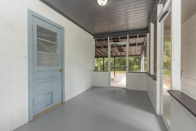 Building Photo - 831 N Arlington Ave