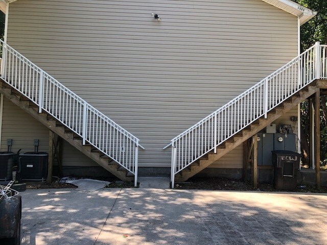 Building Photo - 1329 Nylic St