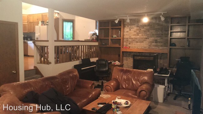 Building Photo - 4 br, 2 bath House - 6840 129th St. W.