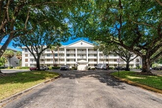 Building Photo - 1709 Whitehall Dr