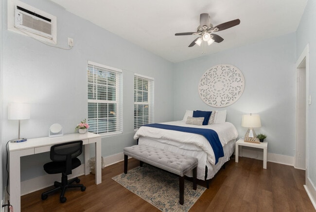 Building Photo - 1525 5th St