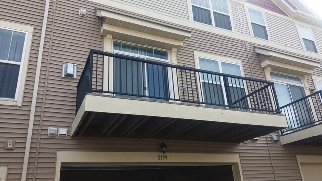 Building Photo - 8399 Norwood Ln N