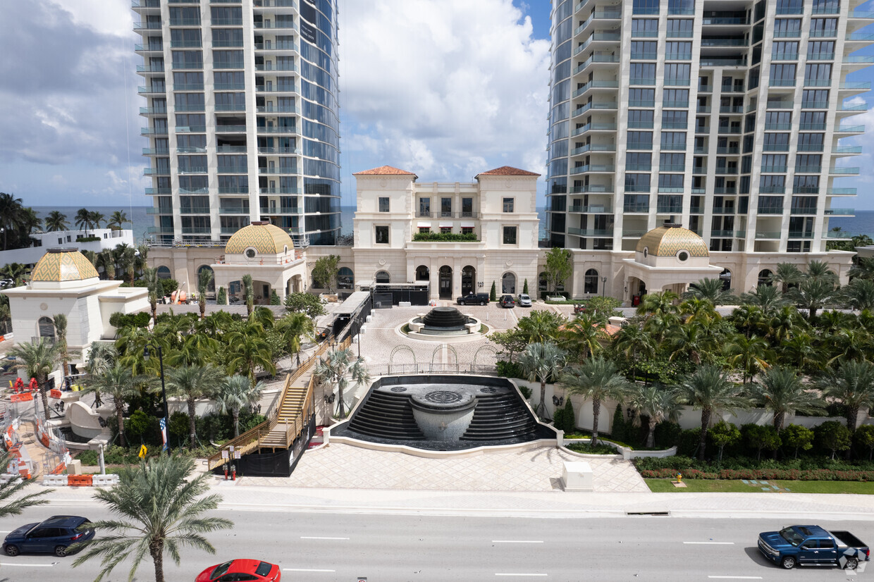 Building Photo - The Estates at Acqualina