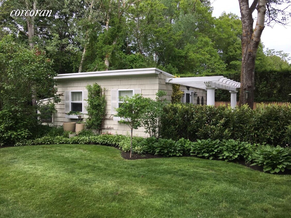 Primary Photo - 502 Cobb Rd