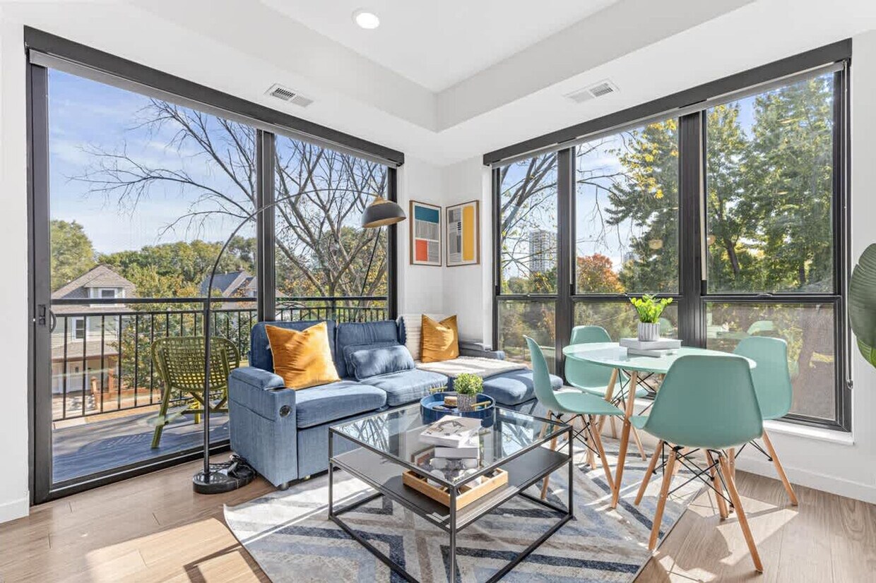 Foto principal - 338 NE 2nd St